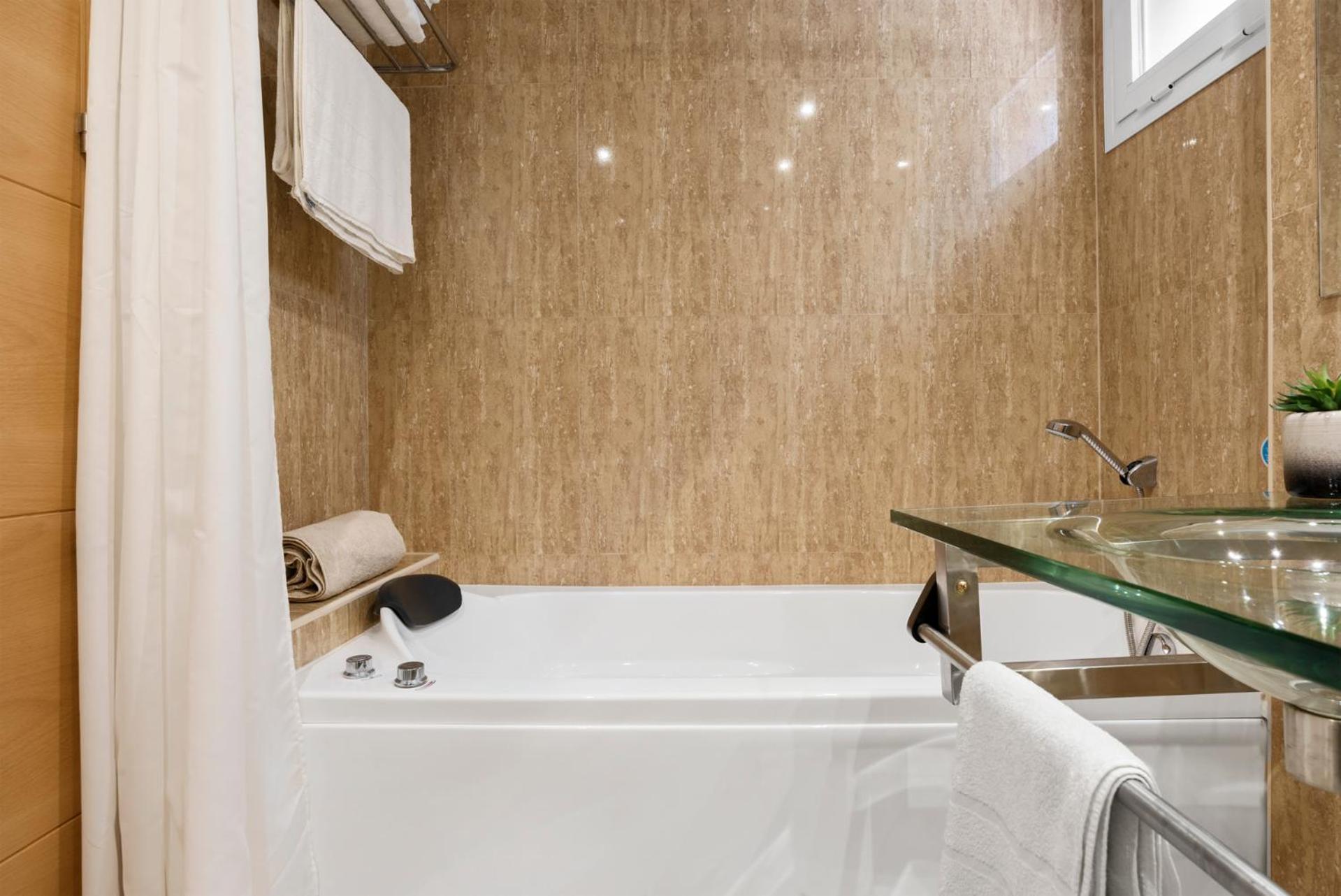 Apartamento Cortijo Del Mar 2 Bed Málaga